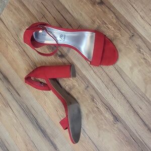 WORTHINGTON Red Wor Beckwith Faux Suede Open Toe 3 1/2" Ankle Strap Sandal - 8M